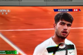 KAIYUN-阿扎伦卡遭遇二十持续失利，雄鹿教练压力巨大！赢得满堂喝彩的简单介绍